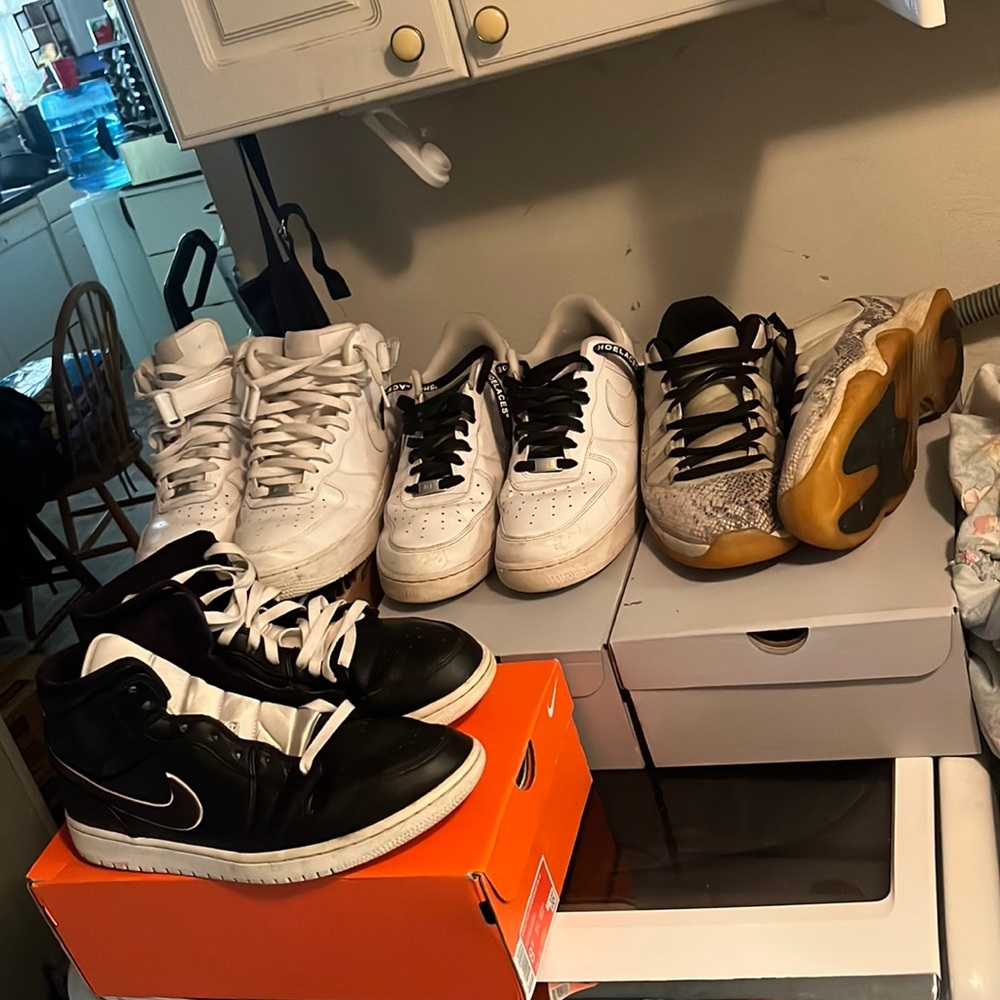 Size 11 Nike Beater Bundle